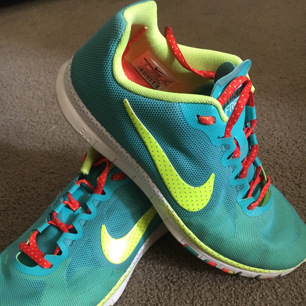 Nike Free 3.0 Sneakers